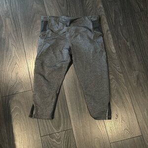 Lululemon grey Capri leggings
